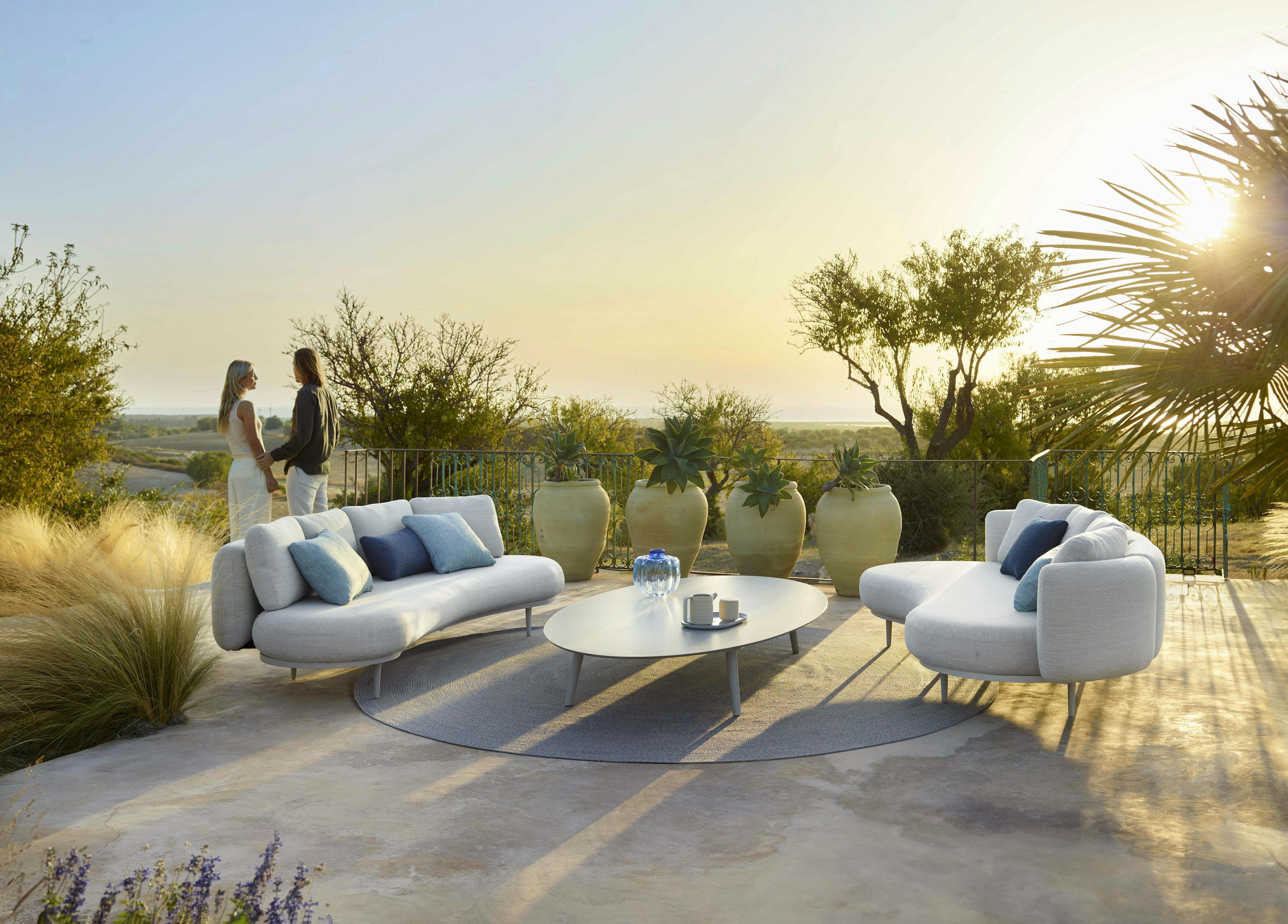 Royal Botania Organix Lounge 5 with cushion